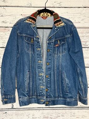 Ms Lee vintage Blue Denim Jacket with Patterned Southwestern textile